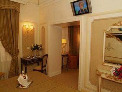 Hotel Champagne Garden Rom Zimmer foto
